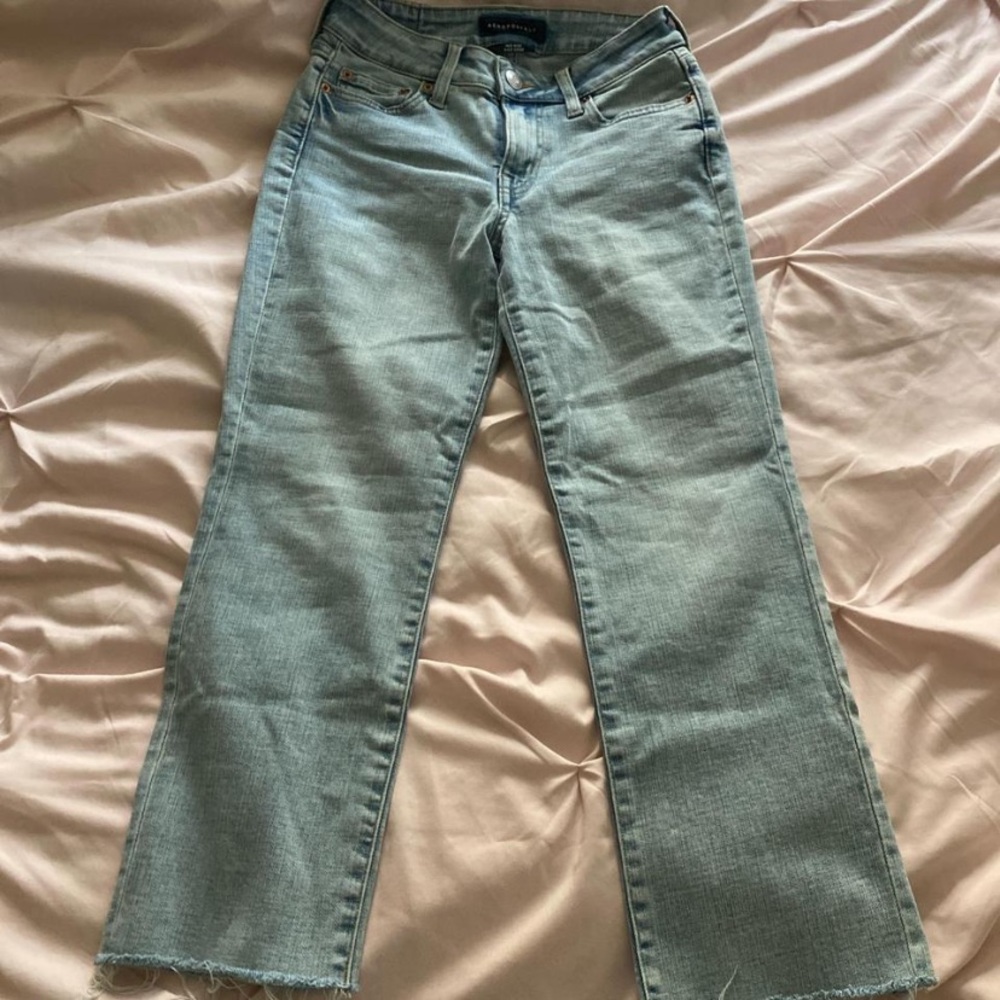 Aeropostale Kick Crop Jeans